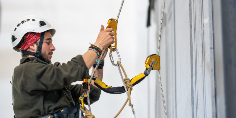 Building Anchor Certification in Burnaby, British Columbia 